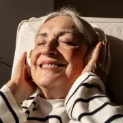 Neurologist Reveals Music Engagement as Top Brain-Boosting Activity