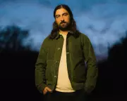 Noah Kahan's The Great Divide Review: Stick Season Formula Repeated