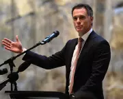 NSW Premier Minns Retreats from Banning 'Globalise the Intifada' Slogan