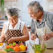 Nutritionist Weighs In on 8-Hour Diet Rule: Benefits and Cautions