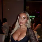 Olivia Holder: Cole Palmer's Girlfriend Steals Spotlight Ahead of Man Utd Clash