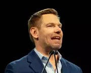 Pressure Mounts in Congress to Expel Eric Swalwell and Tony Gonzales