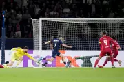 PSG Outclasses Liverpool in Champions League First Leg with 2-0 Victory