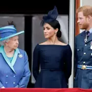 Queen Elizabeth 'Enormously Upset' by Harry and Meghan's Royal Exit, Author Reveals