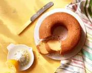 Ricotta and Lemon Ring Cake: Quick, Versatile, and Delicious