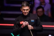 Ronnie O'Sullivan Crushes He Guoqiang, Sets Up Higgins Clash at World Snooker Championship