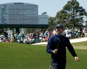 Rory McIlroy Leads Masters with Aggressive Title Defence at Augusta
