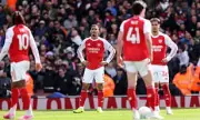 Roy Keane Issues Stern Warning to Arsenal as Premier League Title Race Heats Up