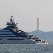 Russian Oligarch's Superyacht Sails Through Blockaded Strait of Hormuz