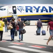 Ryanair Criticises Passengers for Wearing Sunglasses Onboard Flights