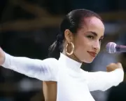 Sade Adu's Enduring Style: Understated Elegance That Resonates in 2026