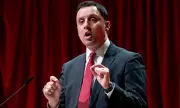 Scottish Labour Leader Anas Sarwar Seeks Distance from Keir Starmer