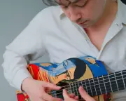 Sean Shibe's Vesper Album: Guitar Virtuoso's Mind-Expanding Journey