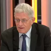 Simon Calder Urges Holidaymakers: Don't Cancel 2026 Trips, Grab Bargains