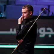 Snooker Star Loses Frame for Lateness in World Championship Qualifier