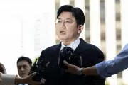 South Korea Prosecutors Reject Arrest Warrant for BTS Mogul Bang Si-Hyuk