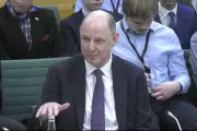 Starmer Knew Risks of Epstein-Mandelson Link, Ex-Official Says