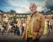 The Neighbourhood Review: Graham Norton Can't Save This Tired Reality Show