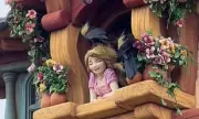 Tokyo Disney Sea Crows Attack Animatronic Rapunzel's Hair for Nest Building