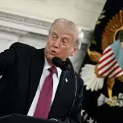 Trump Boasts US Forces Have 'Obliterated' Iran, Leaving Nation 'Hanging by a Thread'