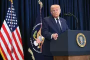 Trump Orders Preparations for Prolonged Strait of Hormuz Blockade
