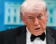 Trump Thought Gunfire at Journalists' Dinner Was a Tray Falling