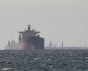 Trump Threatens Hormuz Blockade as Orbán Concedes Defeat in Hungary