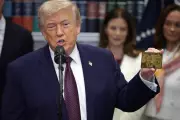 Trump’s ‘Gold Card’ Visa: Only One Approved, Hundreds in Queue