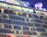 Tui Slashes Profit Forecast as Iran War Costs Travel Giant €40 Million