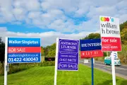 UK House Prices Dip in March Amid Geopolitical and Economic Uncertainty