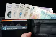UK Minimum Wage Rises for 2.7 Million Workers Amid Economic Concerns