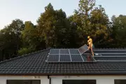 UK Solar Installations Surge Past Two Million Amid Fossil Fuel Price Hikes