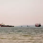 UK Steps Up Plans for Shortages Amid Iran War Strait of Hormuz Closure