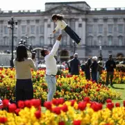 UK Workers to Enjoy a Three-Day Working Week at Year's End in 2026
