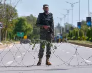 US and Iran Hold Ceasefire Talks in Islamabad Amid Regional Tensions