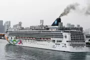 US Coast Guard Suspends Search for Norwegian Cruise Crew Member Overboard Near Cape Cod