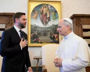 Vance's 'Popesplaining' Sparks Vatican Row Over Just War Theory in Iran Conflict