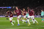 West Ham's 4-0 Rout Sends Tottenham Tumbling into Premier League Relegation Zone