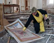 Zelenskyy Renews Easter Truce Offer Amid Frontline Church Preparations