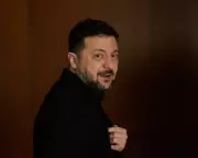 Zelenskyy Warns US Trust in Putin Endangers Middle East Security