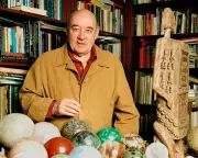 Zoologist and Artist Desmond Morris Dies at 98, Leaving Legacy of The Naked Ape