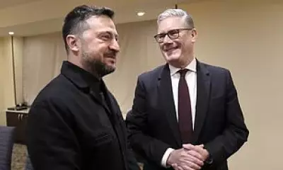 Awkward Moment Starmer Squirms as Zelensky Asks 'You're Alone?'