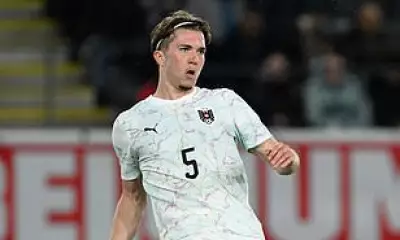 Brentford in Talks for Austrian Defender Jannik Schuster