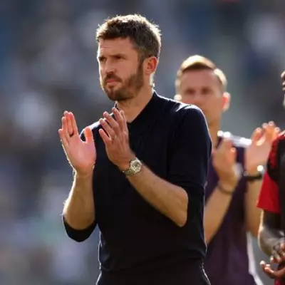 Carrick Disagrees with Neville on Mount's Man Utd Future