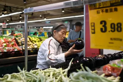 China's Elderly Population Exceeds Children Under 15 for First Time