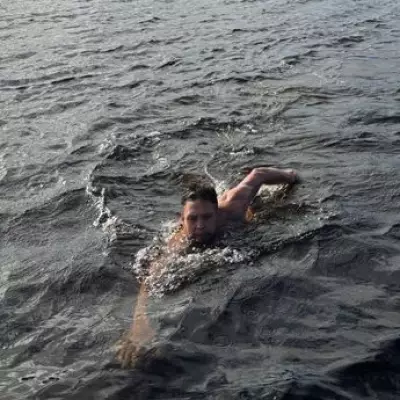 Dad's Leg Doubles in Size After Canal Swim Infection