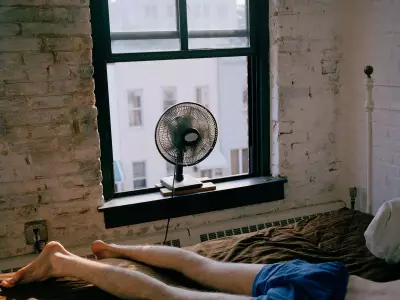 Doctor Shares Hacks to Cool Bedroom by 8 Degrees Before Bedtime