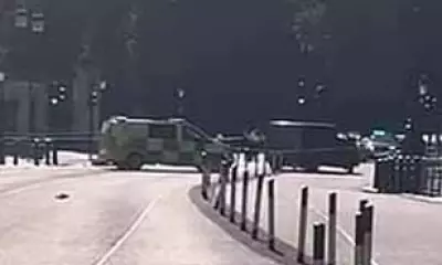 E-Scooter Rider Crashes Into Police Officer Near Buckingham Palace