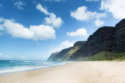 Hiker Dies on Dangerous Kalalau Trail Crawler's Ledge in Hawaii