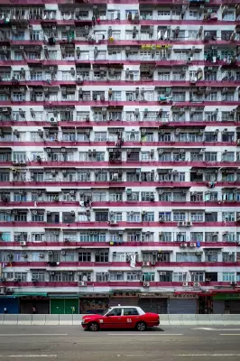 Hong Kong Taxi Photo Wins Mobile Photography Award